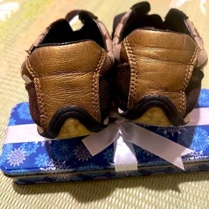 Shox women coach size 6